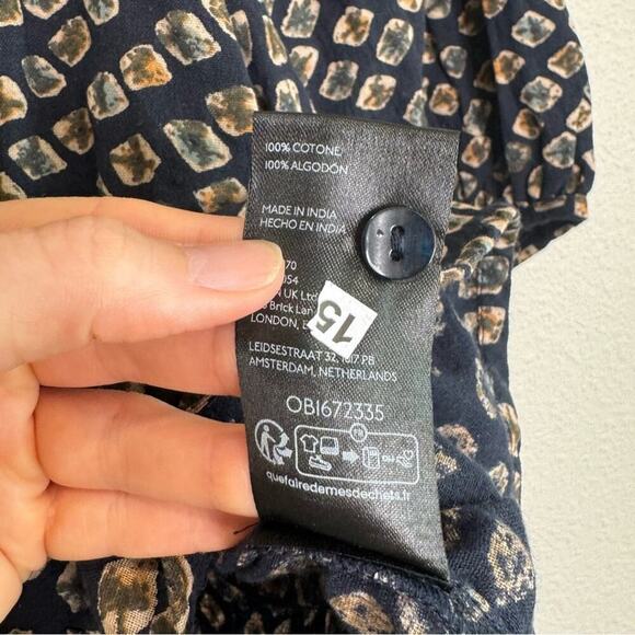 Anthropologie Pilcro Boho Printed Button Front Rounded Hem Blouse Top Medium - Picture 6 of 9